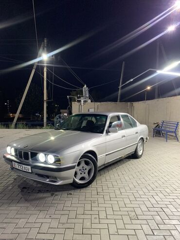 машина бемв: BMW 5 series: 1993 г., 2 л, Механика, Бензин, Седан