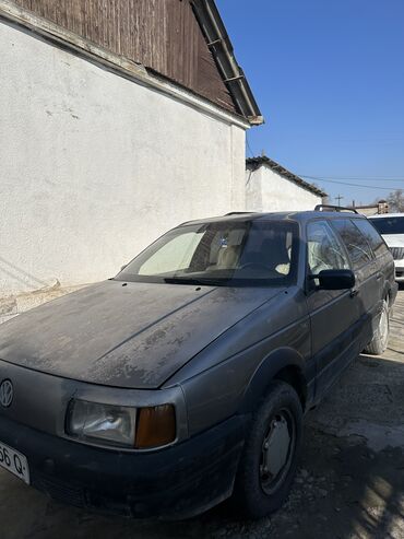 Volkswagen: Volkswagen Passat: 1991 г., 1.8 л, Механика, Бензин, Универсал