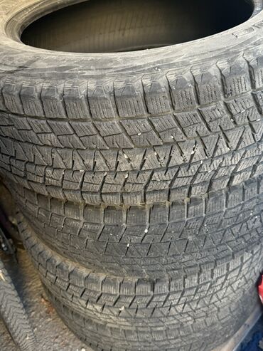 Шины: Шины 225 / 65 / R 17, Зима, Комплект, Внедорожные (АТ/МТ), Япония, Bridgestone