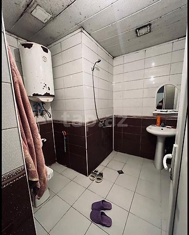 Köhnə tikili: 2 otaqlı mənzil – şəhər daxili məhəllədə Plan və sahə: - 2 ayrı otaq — 8