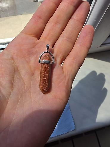 Aksesuarlar: Qızılqum daşı (Goldstone) asmalı kulon - Material: Parıltılı — 1