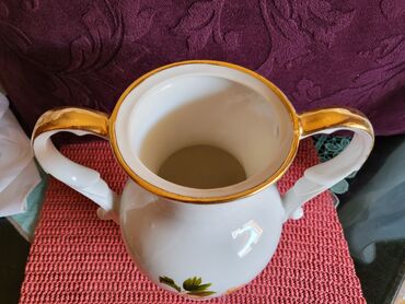 Ostali kućni dekor: Vaza nova 70te Zajecar porcelan. Vaza visina. 21cm — 6