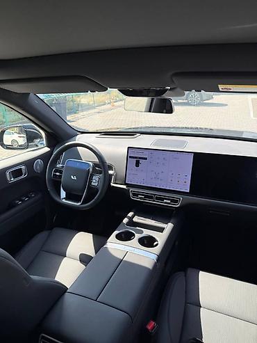 Lixiang: Lixiang L6: 2025 г., Вариатор, Гибрид, Кроссовер — 7