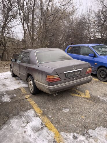 амг мерс: Mercedes-Benz W124: 1993 г., 2.2 л, Механика, Газ, Седан