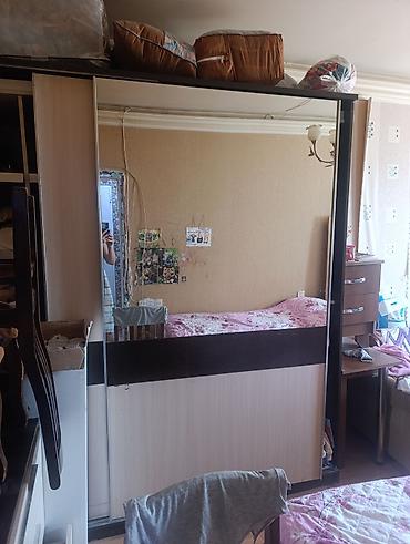 Sürüşmə qarderobu 200 AZN, qiymətdə razılaşmaq olar lalafo.az -da Sürüşmə qarderobu 200 AZN, qiymətdə razılaşmaq olar