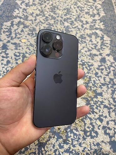 redmi 10 note: Apple iPhone с тройным модулем основной камеры и вспышкой. Цвет — — 1