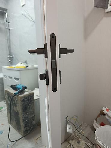 Курулуш жана оңдоо кызматтары: Эшик: Орнотуу, Баруу акысыз — 4