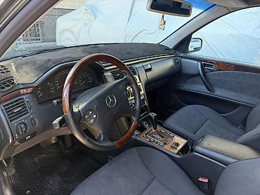 Продажа авто: Mercedes-Benz E-Class: 2000 г., 3.2 л, Автомат, Бензин, Седан — 6