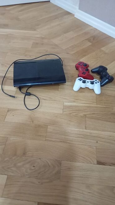 playstation 3 kredit: Ps3 super slim 258 GB. Ela veziyyetdedir.hecbir problemi yoxdur,evde