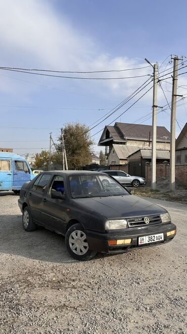 купить запчасти на опель вектра б: Volkswagen Vento: 1994 г., 1.8 л, Механика, Бензин, Седан