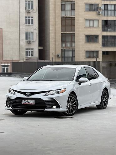 Toyota: Toyota Camry: 2022 г., 2.5 л, Автомат, Гибрид, Седан — 1