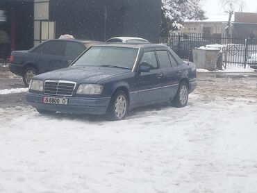 мер 220: Mercedes-Benz 220: 1994 г., 2.2 л, Механика, Газ, Седан