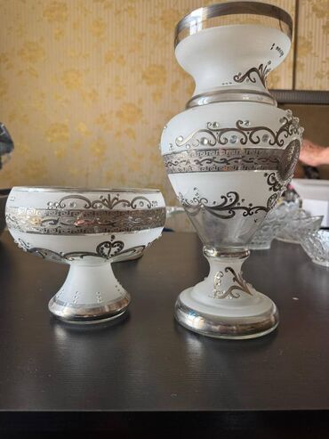 Divanlar: Di̇van-kravat — 12