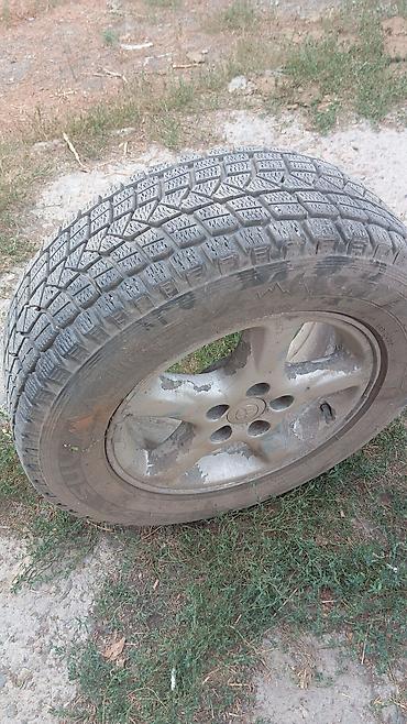 14 зимние: Продаю резину MAXXIS 
16 размер — 4