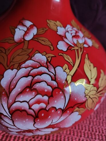 Ostali kućni dekor: Vaza nova iz 40,50ih. jing dezen kineski porcelan zar crvene na lalafo.rs — 17 Ostali kućni dekor: Vaza nova iz 40,50ih. jing dezen kineski porcelan zar crvene — 17