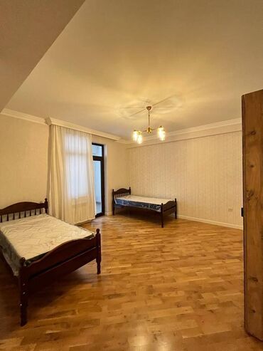 Uzunmüddətli kirayə mənzillər: Mənzil kirayə verilir. 3 otaq, 16.7 m. 149 kv. Nerimanov ray(28 may — 18