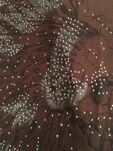 Majice: De Puta Madre original majca lepe braon boje, sa cirkonima. Dužina — 7