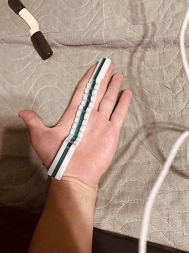 mini massage stick: Гибкий ручной массажёр-растяжка для кистей и предплечий Описание: - — 10