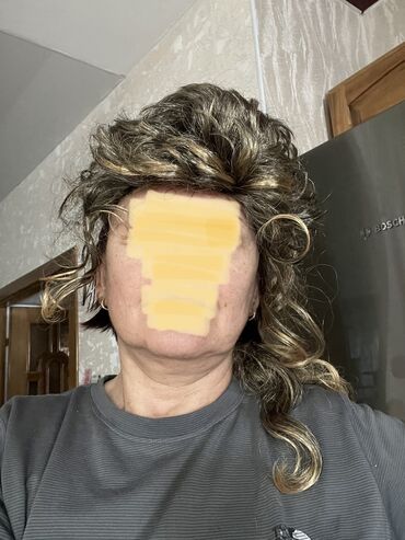 Карнавальные костюмы: Парики для Новогодних праздников и разных торжеств- женские разных — 10