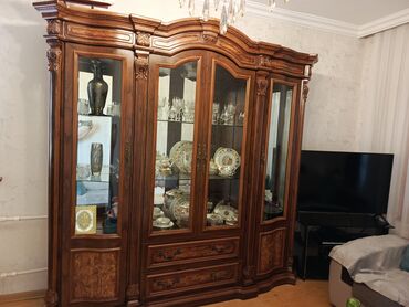 стенка конго: Qorka az işlənmiş veziyyetdedir
