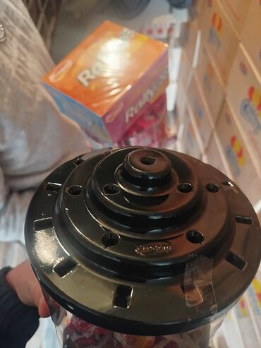 Кондитерские изделия, сладости: Набор кондитерских изделий ассорти: 1) Trolli Center Filled Fruit — 8