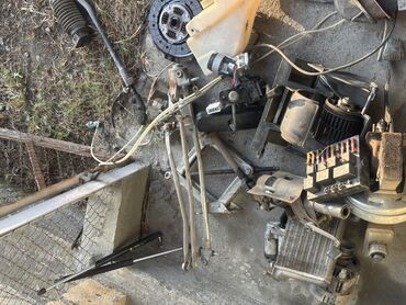 Digər avtomobil ehtiyat hissələri: VAZ/Lada üçün ehtiyat hissələri dəsti Satışda bir avtomobildən — 7