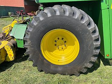 Самоходные косилки: Самоходный кормоуборочный комбайн John Deere 6750 с — 7