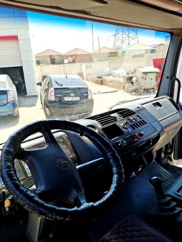 Yük maşınları: Mercedes-Benz orta tonnajlı yük maşını – qutu kuzovlu - Marka/model — 7