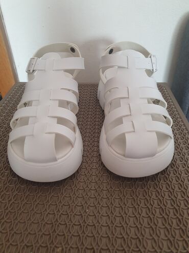 zenske cizme sa platformom: Sandale, 39