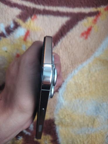 Apple iPhone: АКБ стоит новый На дисплее видно трещену на работу не влияет по — 14
