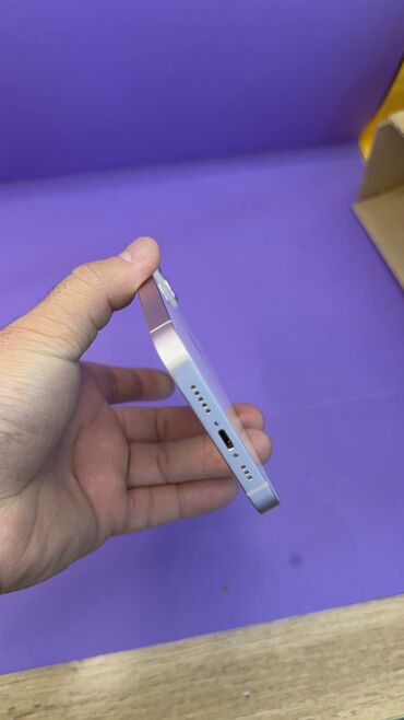 Apple iPhone: IPhone 13, Б/у, 256 ГБ, 80 % — 10