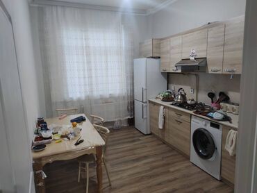 Uzunmüddətli kirayə mənzillər: Yasamalda midada 9 mertebeli binanın 1-ci mərtəbəsində yerləşən ümumi — 3