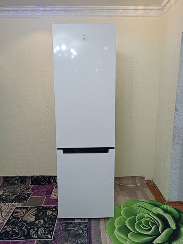 морозильник сатылат: Муздаткыч Indesit, Колдонулган, Эки камералуу, No frost, 60 * 2 * 60