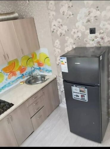 снять квартиру почасовая оплата: 1 бөлмө, 30 кв. м, Хрущевка, 1 кабат, Косметикалык ремонт