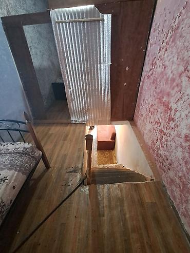 Həyət evləri və villaların satışı: Yasamal 2 otaqlı, 40 kv. m, Orta təmir — 8