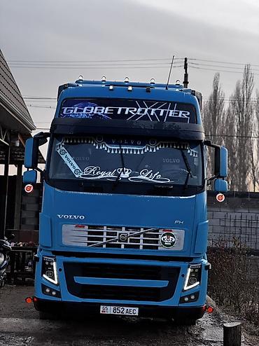 вольво тягач: Тягач, Volvo, 2002 г., Тентованный — 5
