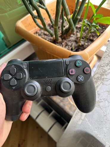 hello neighbor 2: PlayStation 4 pro 3 dualshock əla vəziyyətdə oyunlarda stabil 60fps