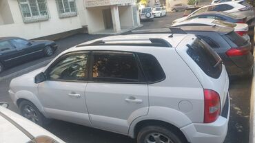 Hyundai: Hyundai Tucson: 0.2 l | 2008 il Krossover — 7