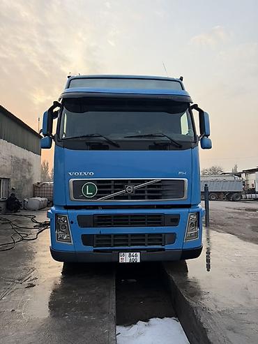 ом 616: Тягач, Volvo, 2006 г., Тентованный — 1