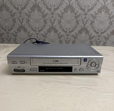 LG VHS video maqnitofon (model GL172W) Xüsusiyyətlər: - VHS kasetlər