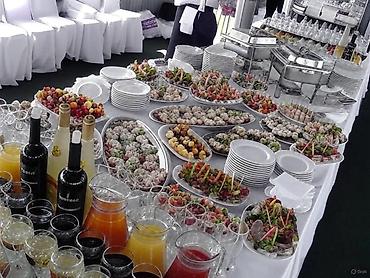 Выездные банкеты: Банкет, Фуршет, Кофе-брейк, Пикник. Выполняем полный цикл: • — 10