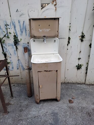 механические часы в баку: Gence kranti xarabdi 20manat at lalafo.az механические часы в баку: Gence kranti xarabdi 20manat