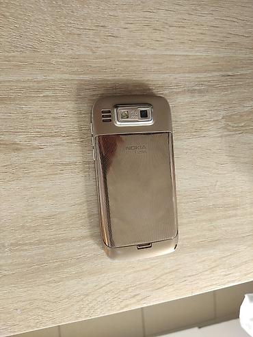 нокиа 700: Nokia E72 (Eseries), цвет золотистый/бронзовый. - Форм-фактор — 2