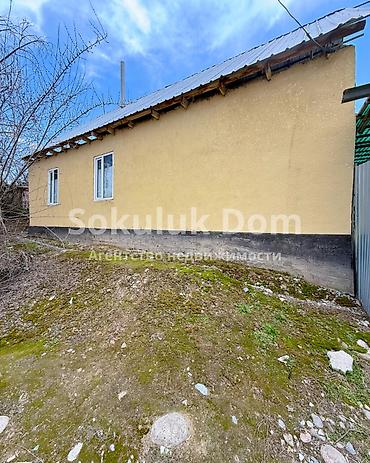 Продажа коттеджей и домов: 🏠Продаётся дом в с. Сокулук 🟡Комнаты: 3 🟡Участок: 4 соток — 3