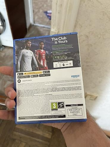 pes 2022 mobile: PS5 üçün EA Sports FC 26 (Ultra HD Blu‑ray, disk versiyası) - — 2