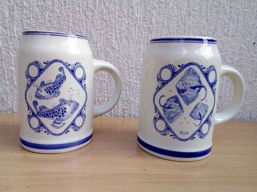 odeca za lov: 2 DELFT krigle 2 Delft krigle rukom oslikane Visina 13 cm, prečnik