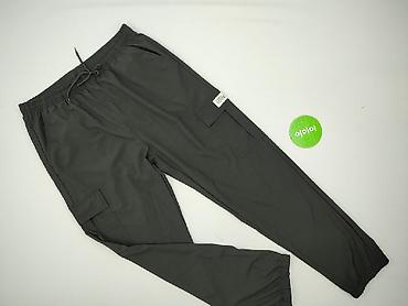 czarne cargo pull and bear: Męskie spodnie typu jogger/cargo – ciemnoszare - Krój: joggery z — 2