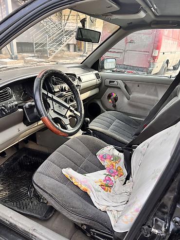 Volkswagen: Volkswagen Vento: 1993 г., 1.8 л, Механика, Бензин, Седан at lalafo.kg — 8 Volkswagen: Volkswagen Vento: 1993 г., 1.8 л, Механика, Бензин, Седан — 8