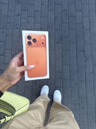 сотовый телефон fly ff247: IPhone 17, 128 ГБ, Коралловый, Face ID