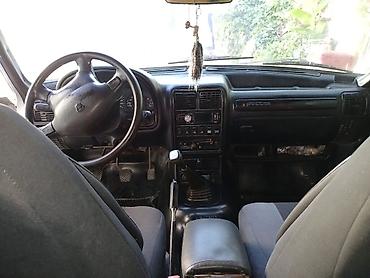 mini canta: RAZILAŞMA YOLU İLƏ GAZ Volga ZMZ – benzinli, arxaötürməli. Gümüşü — 5